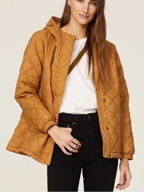 Madewell Quilted Hooded Puffer Jacket in Mustard